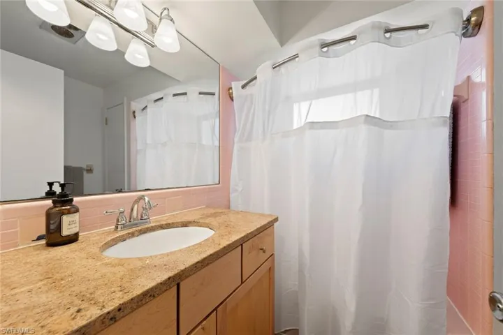 5046 Northampton Dr, Fort Myers, Florida 33919