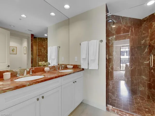1490 5th Ave S 200a, Naples, Florida 34102