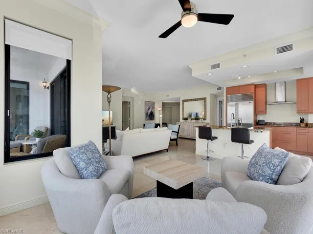 1490 5th Ave S 200a, Naples, Florida 34102