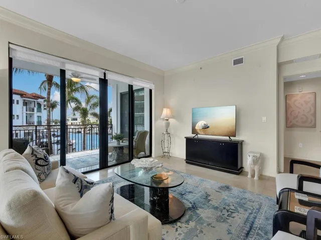 1490 5th Ave S 200a, Naples, Florida 34102