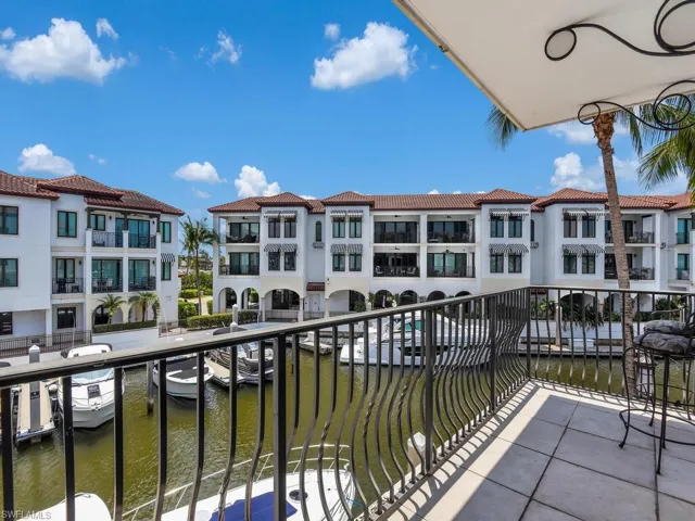 1490 5th Ave S 200a, Naples, Florida 34102