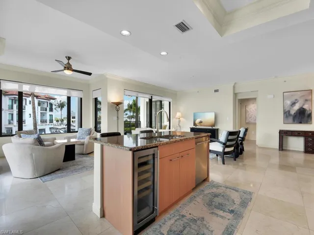 1490 5th Ave S 200a, Naples, Florida 34102