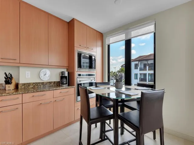 1490 5th Ave S 200a, Naples, Florida 34102