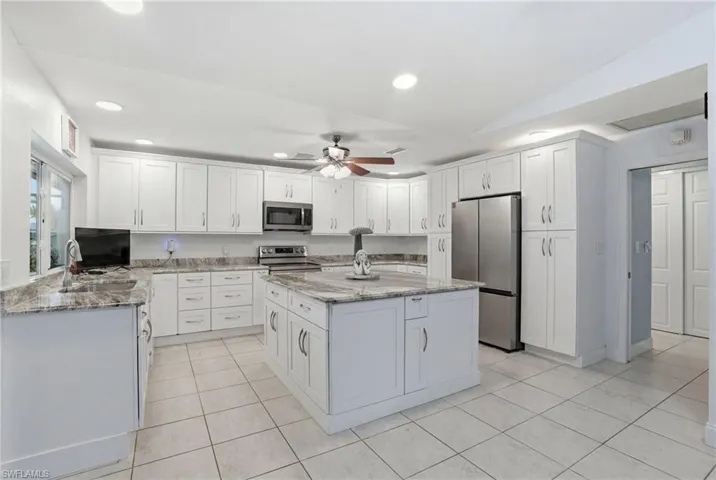 6114 Deer Run, Fort Myers, Florida 33908