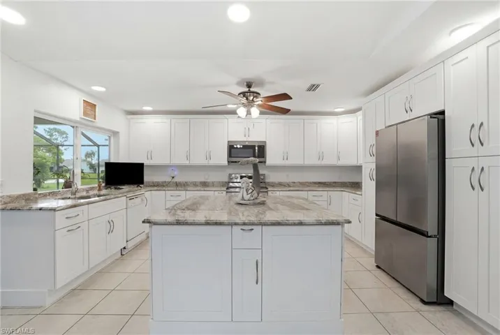 6114 Deer Run, Fort Myers, Florida 33908