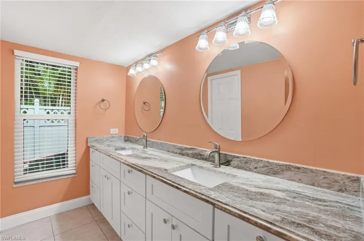 6114 Deer Run, Fort Myers, Florida 33908