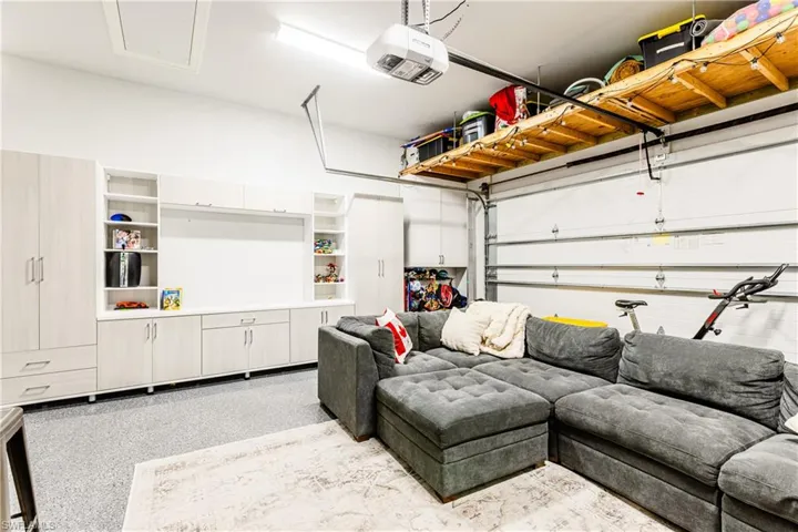 Air conditioned garage