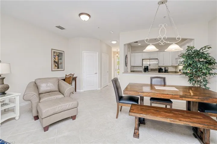 3211  Cottonwood  BEND, Fort Myers, FL 33905