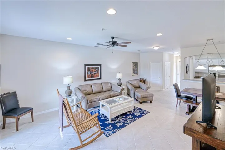 3211  Cottonwood  BEND, Fort Myers, FL 33905