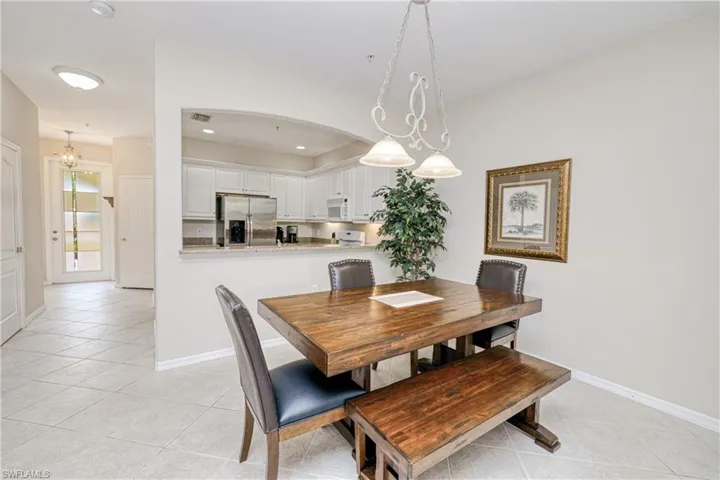 3211  Cottonwood  BEND, Fort Myers, FL 33905
