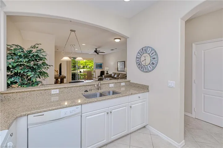 3211  Cottonwood  BEND, Fort Myers, FL 33905