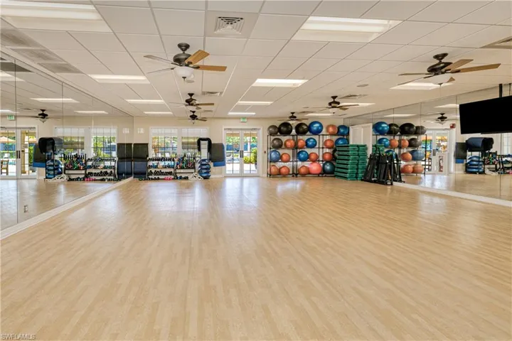 3211  Cottonwood  BEND, Fort Myers, FL 33905