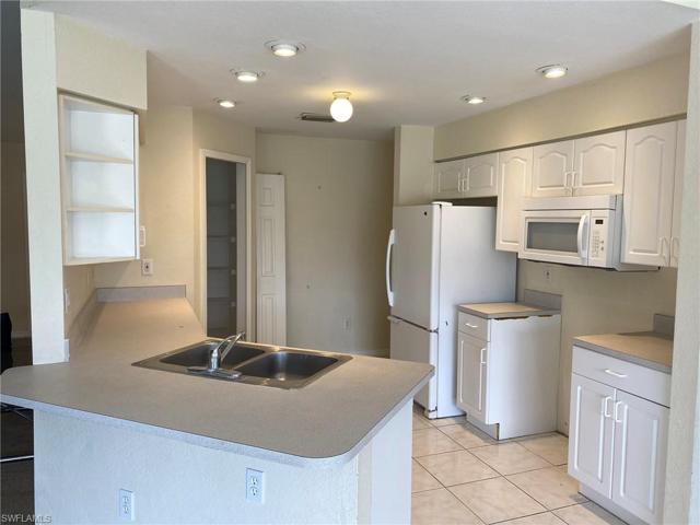 1212 SE 17th  TER, Cape Coral, FL 33990