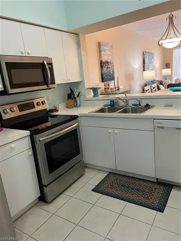 3245 Cypress Glen Way 504, Naples, Florida 34109