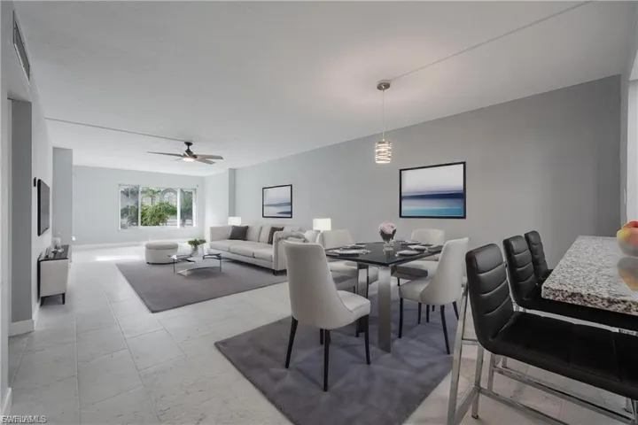 Dining room with ceiling fan