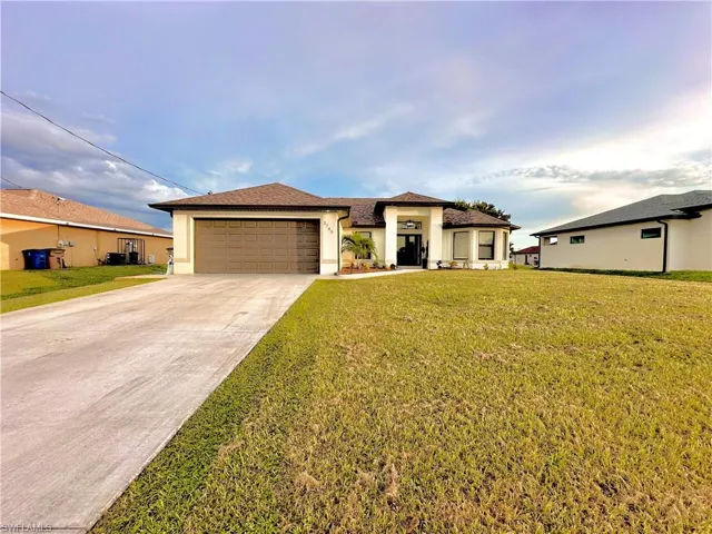 2705  19th SW ST, Lehigh Acres, FL 33976