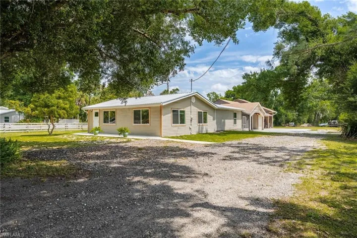 19330  Meredith  RD, North Fort Myers, FL 33917