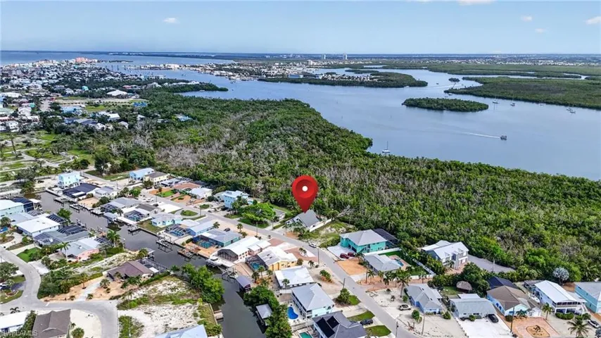 309 Donora Blvd, Fort Myers Beach, Florida 33931