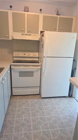 1422 Tropic Ter, North Fort Myers, Florida 33903