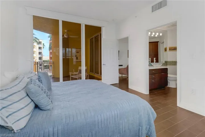 450 Bayfront Pl 4201, Naples, Florida 34102
