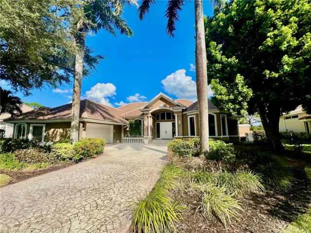 15581  Queensferry  DR, Fort Myers, FL 33912