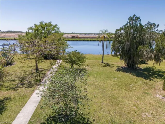1014 E Anchor Ln, Moore  Haven, FL 33471