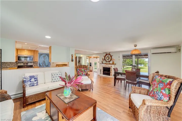 1014 E Anchor Ln, Moore  Haven, FL 33471