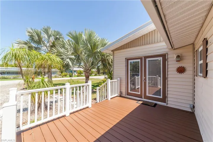 1014 E Anchor Ln, Moore  Haven, FL 33471
