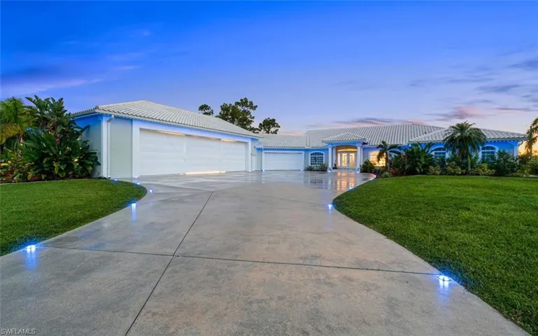 18683 Baseleg Ave, North Fort Myers, Florida 33917