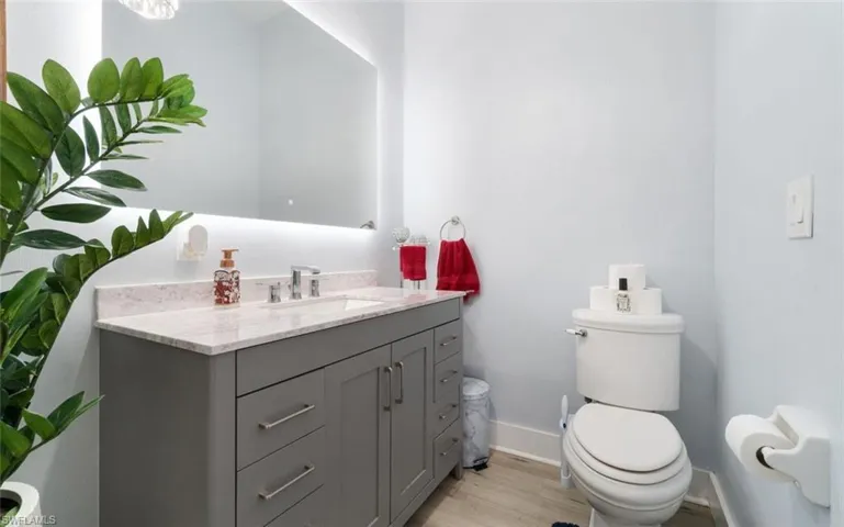 18683 Baseleg Ave, North Fort Myers, Florida 33917