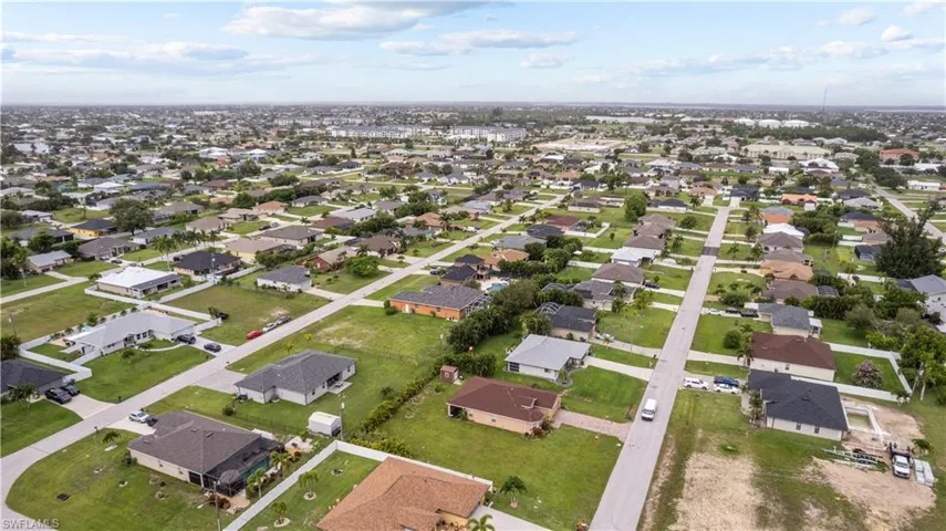 1217 SW 33rd  TER, Cape Coral, FL 33914