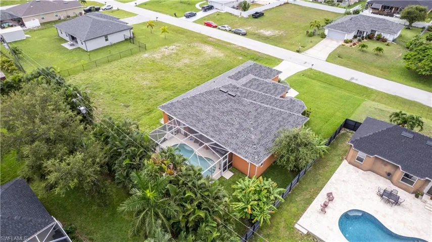 1217 SW 33rd  TER, Cape Coral, FL 33914