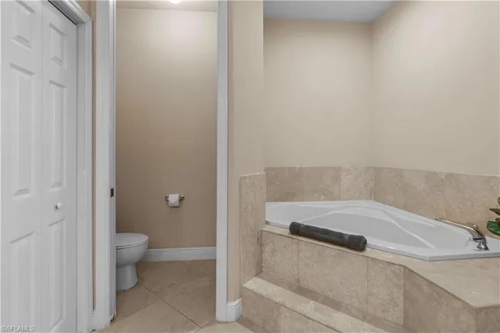 1217 SW 33rd  TER, Cape Coral, FL 33914