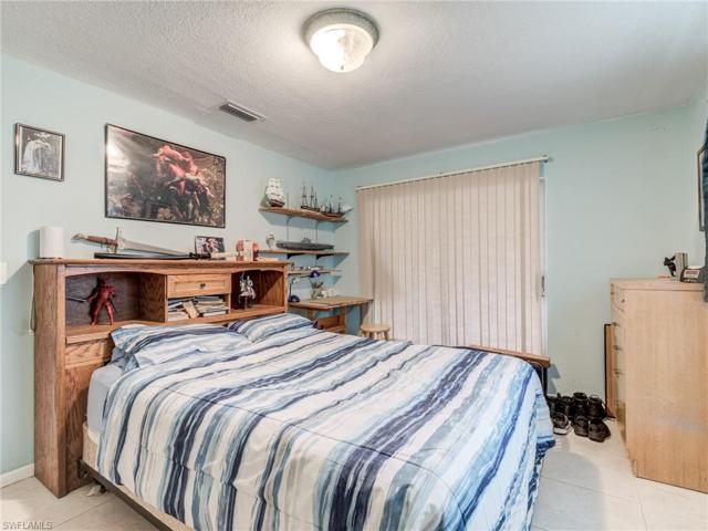 4208 SE 19th  PL, CAPE CORAL, FL 33904