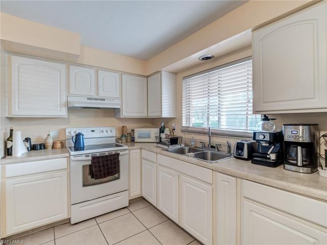 4208 SE 19th  PL, CAPE CORAL, FL 33904