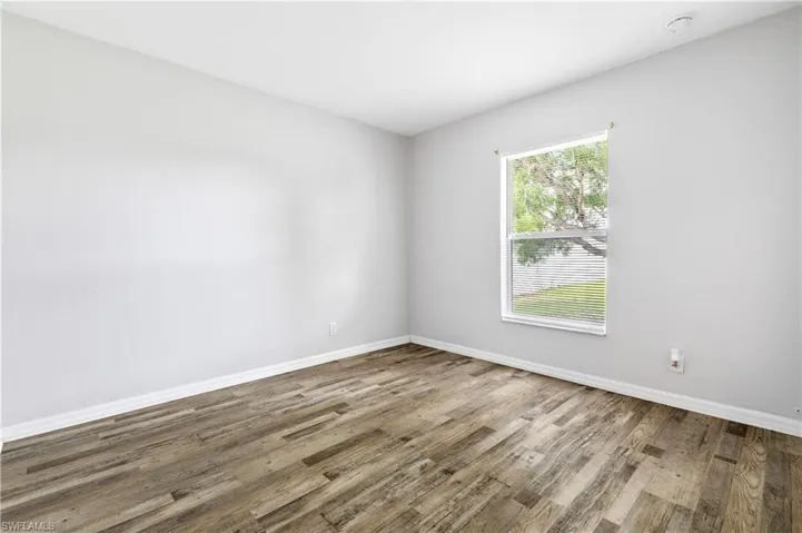 Back Guest Bedroom has room to spread out