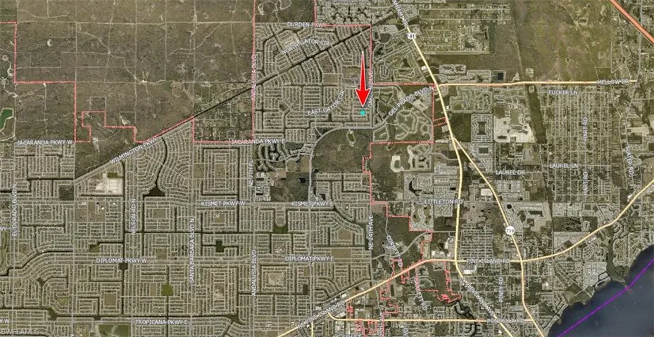 Nearby communities and shopping