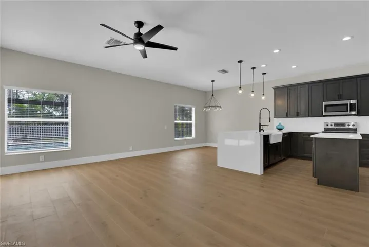 8883  Falcon Pointe  LOOP, Fort Myers, FL 33912