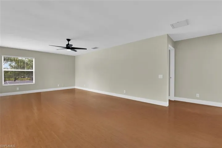 8883  Falcon Pointe  LOOP, Fort Myers, FL 33912