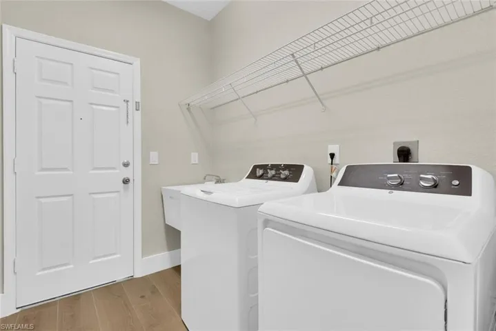 8883  Falcon Pointe  LOOP, Fort Myers, FL 33912