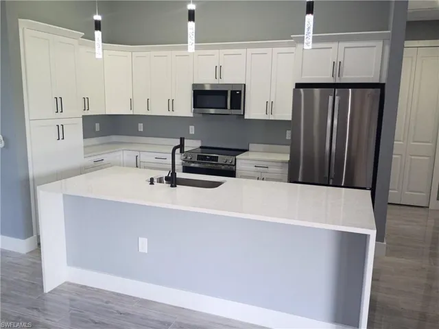 5102 Lee Cir S, Lehigh Acres, Florida 33971