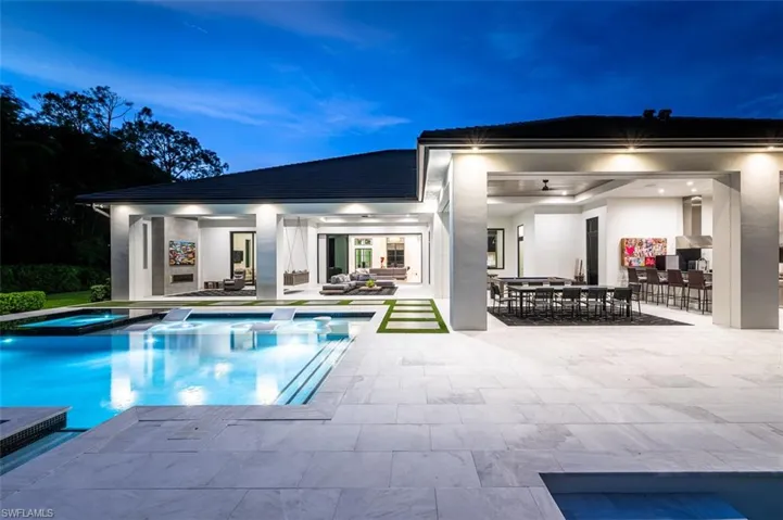 728 Carica Rd, Naples, Florida 34108