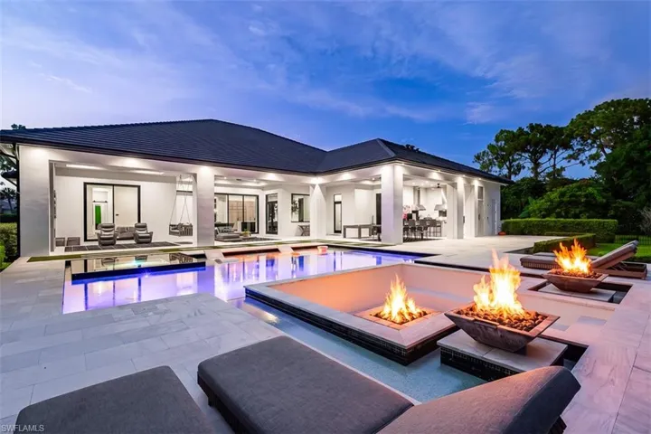 728 Carica Rd, Naples, Florida 34108