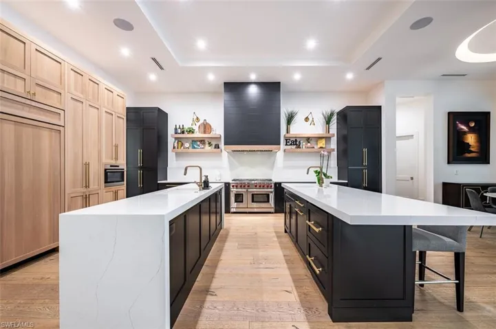 728 Carica Rd, Naples, Florida 34108