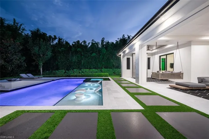 728 Carica Rd, Naples, Florida 34108