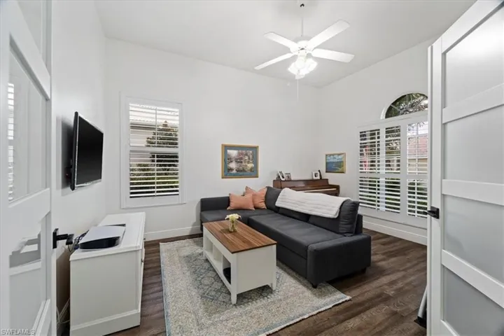 7550  Citrus Hill  LN, Naples, FL 34109