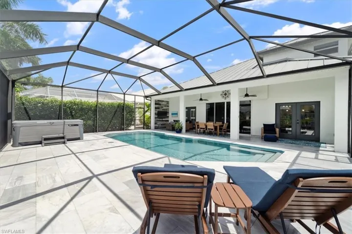 7550  Citrus Hill  LN, Naples, FL 34109