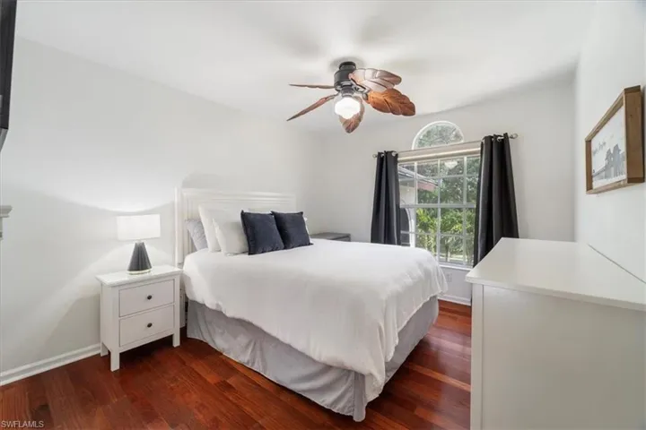 7550  Citrus Hill  LN, Naples, FL 34109