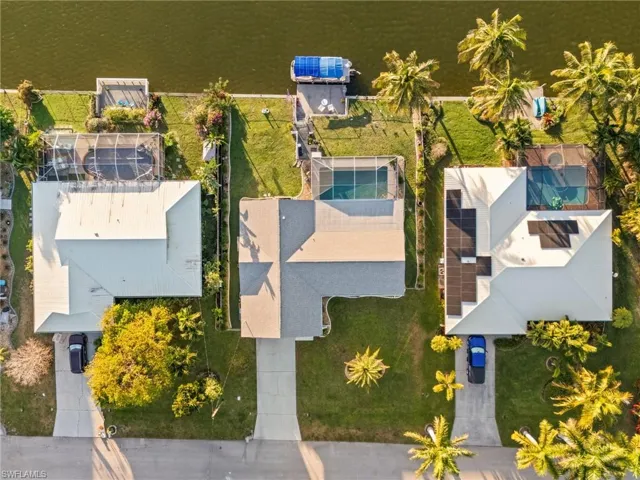 A bird's eye view of the new(er) 3-nailed roof - 2023.