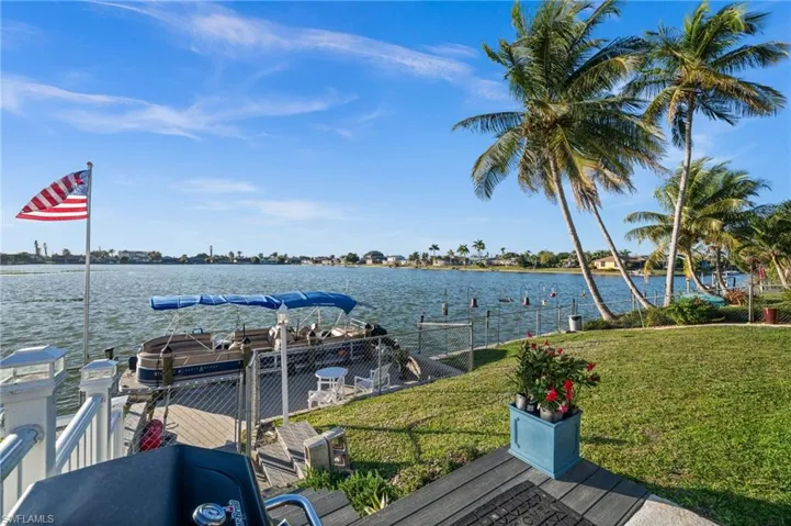 Stylish railing enhances the trex landing and steps. Water and electric are ready for you; dockside.